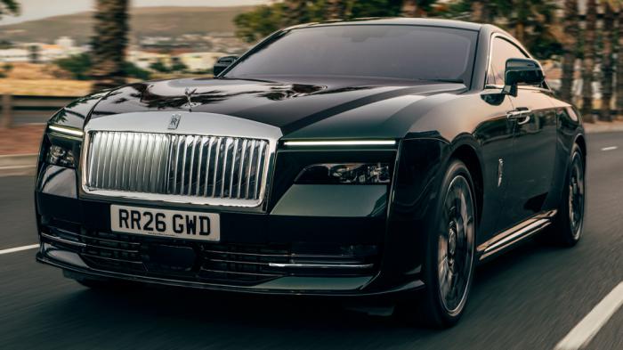 Η ανανεωμένη Rolls-Royce Spectre ήρθε με 8.108 pixel στο ταμπλό! 